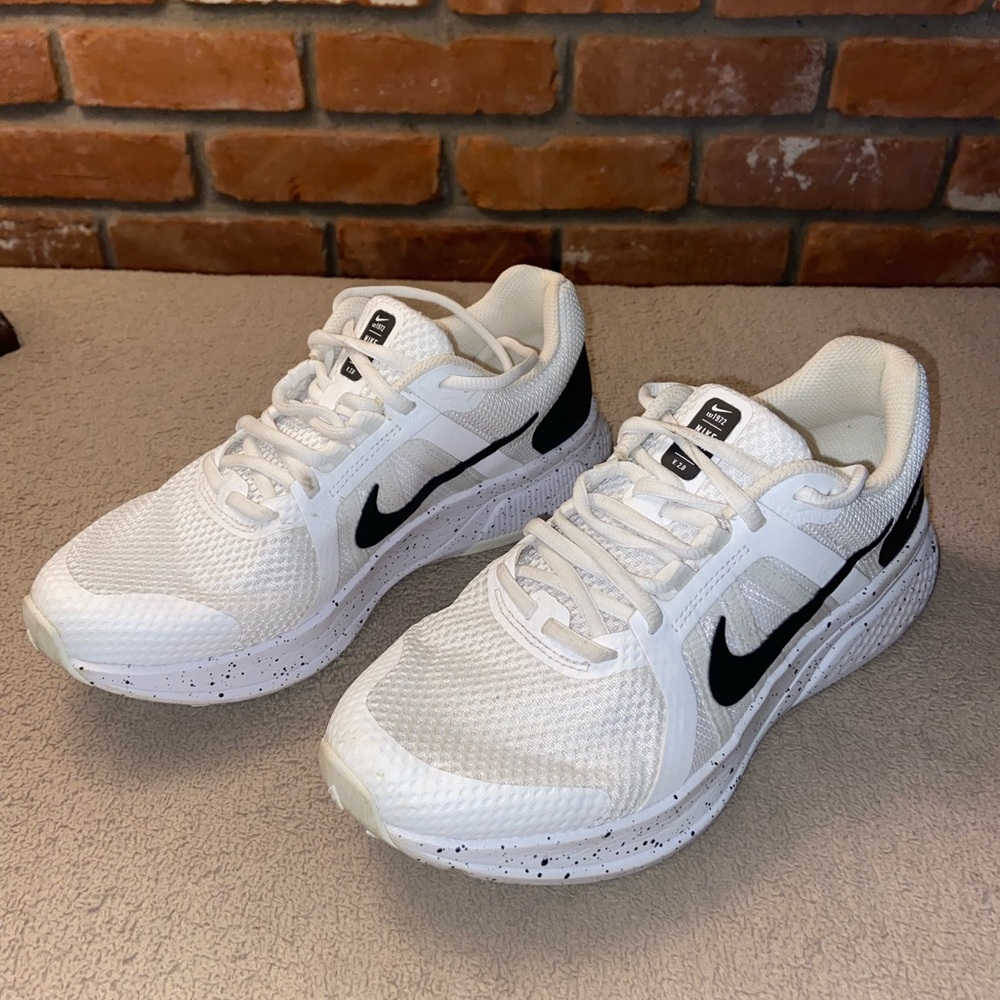 Nike White and Black Running Shoes